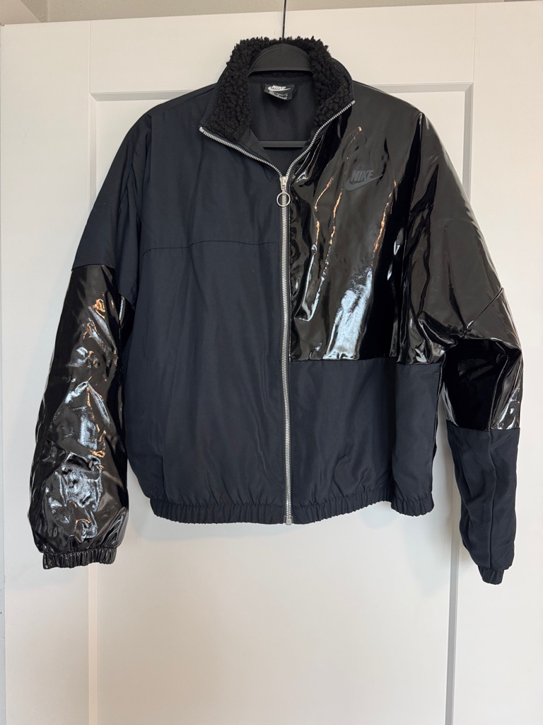 Nike Sportswear Women’s Black Patent-Panel Sherpa Collar Bomber Jacket - M